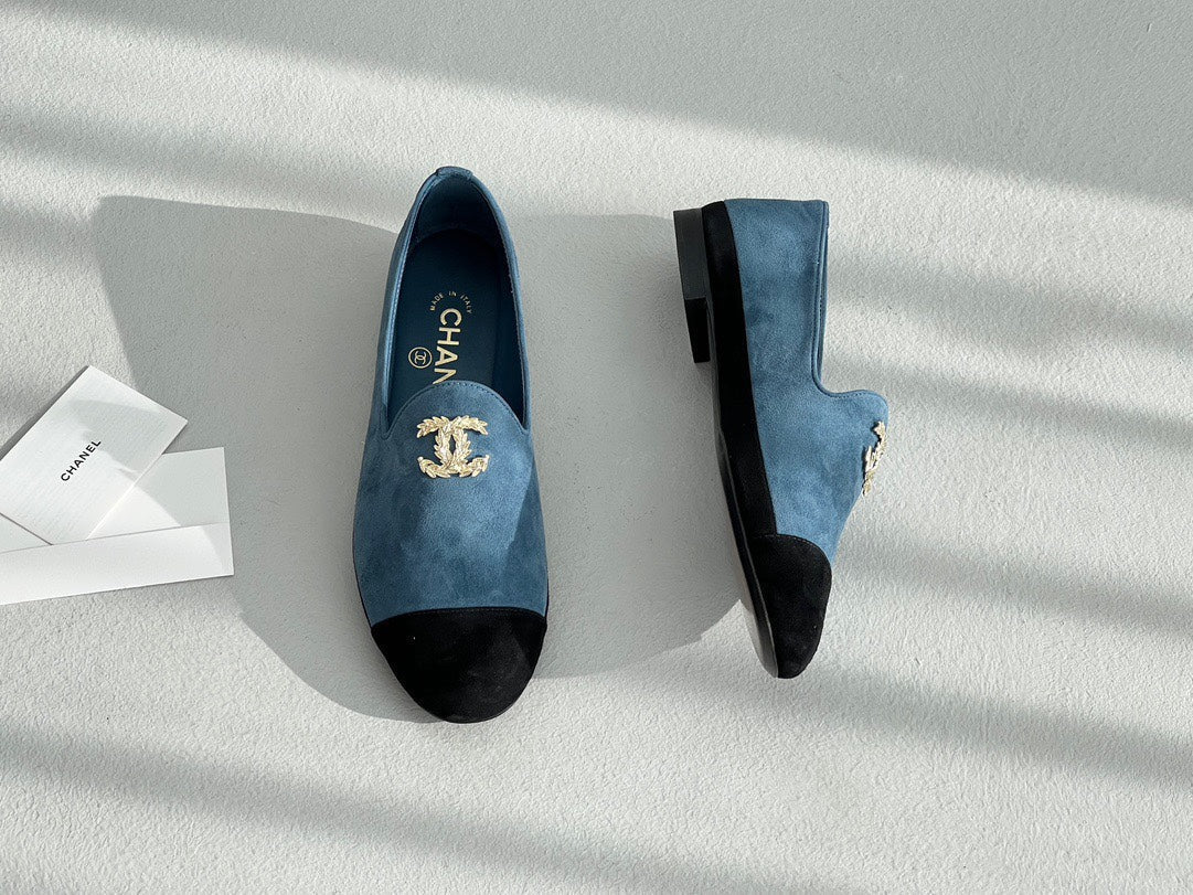 CHANEL LOAFERS IN CERULEAN BLUE MIX BLACK SUEDE