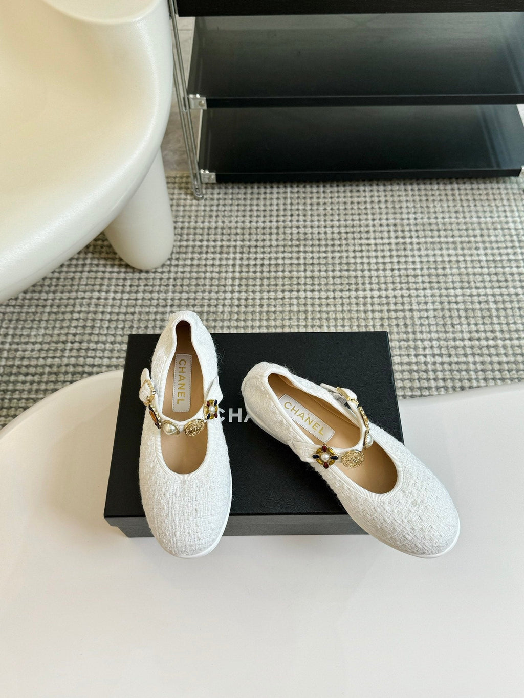 CHANEL MARY JANE SHOES WHITE WOOL TWEED