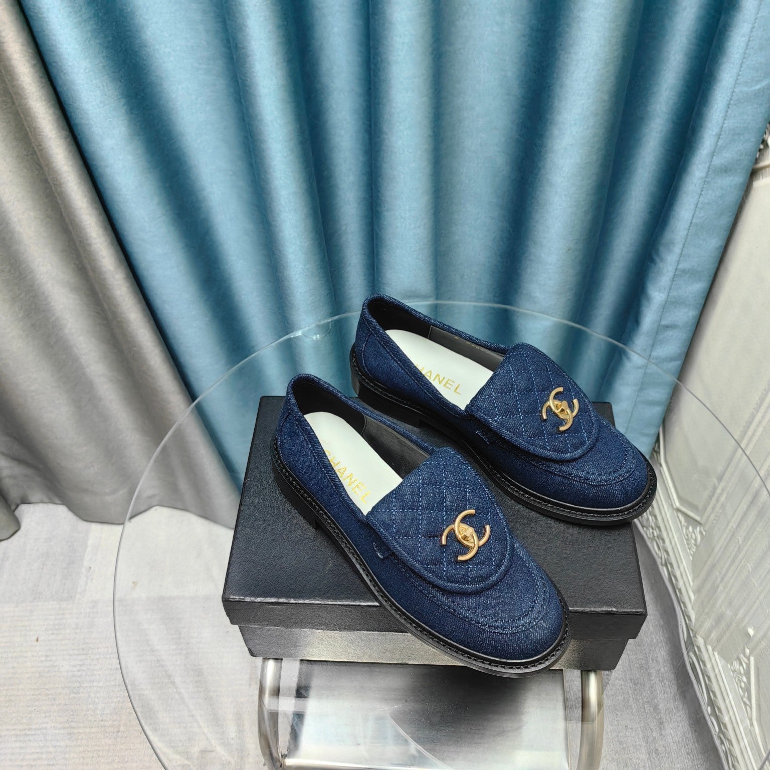 CHANEL MOASINS NAVY BLUE QUILTED LAMBSKIN