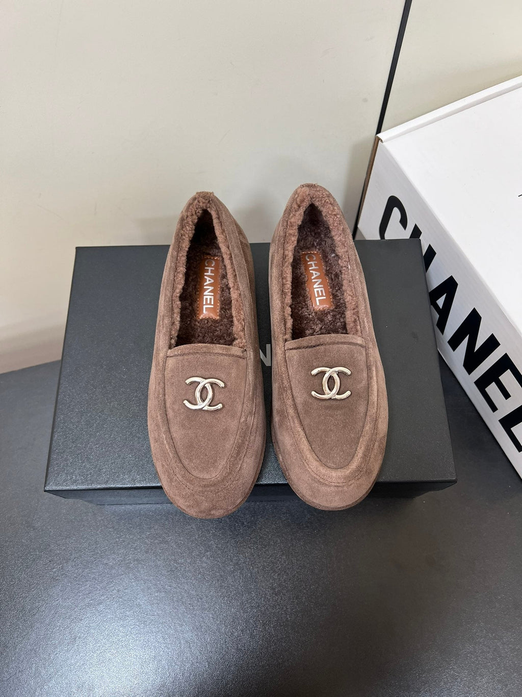 CHANEL LOAFER IN PENNY BROWN SUEDE AND SOLF FLEECE LINING
