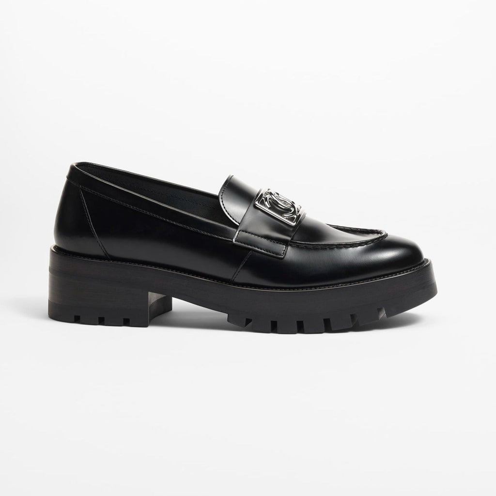 CHANEL MOASINS BLACK CALFSKIN METAL